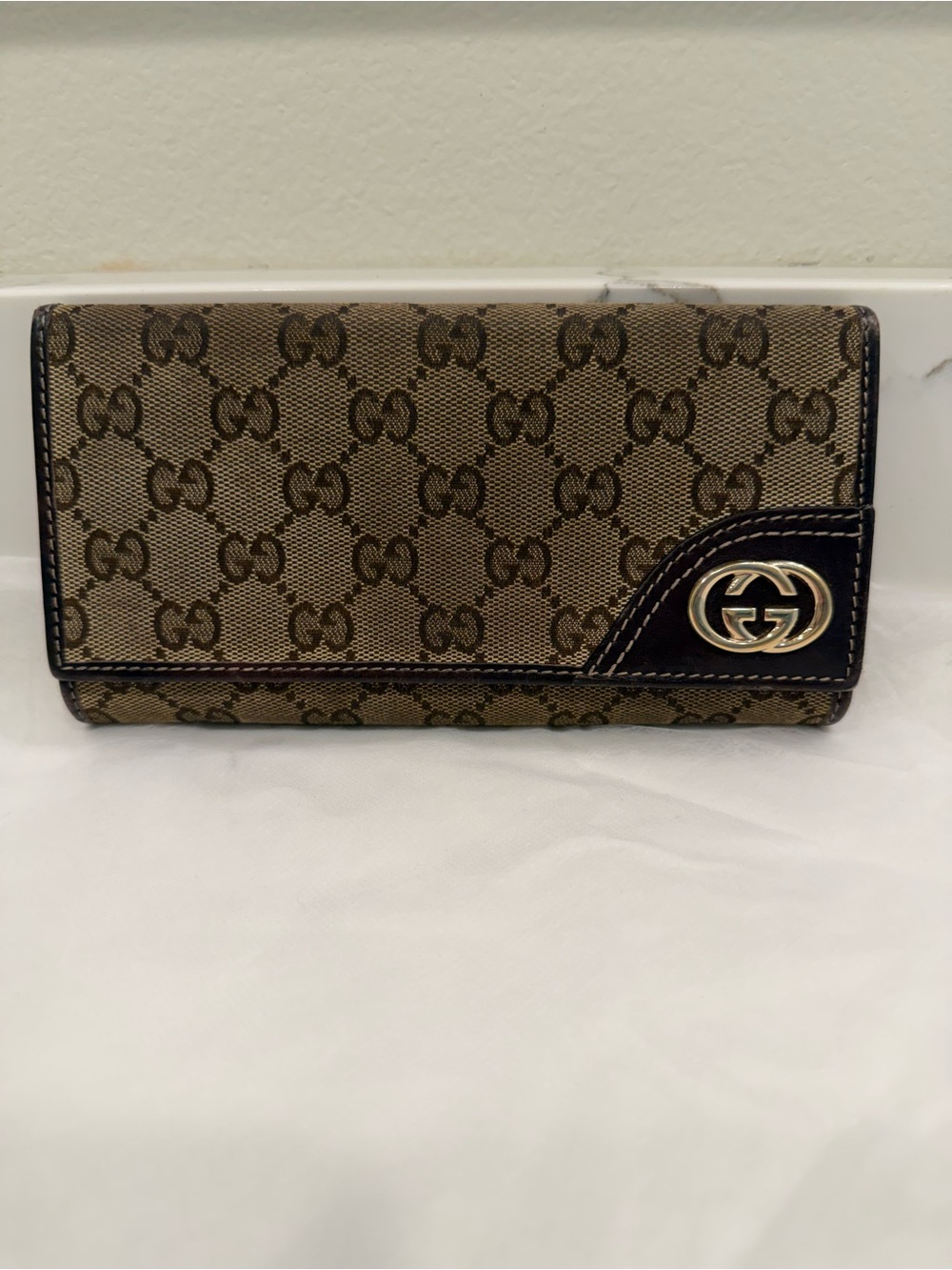 Gucci GG Supreme Monogram Continental Long Wallet
